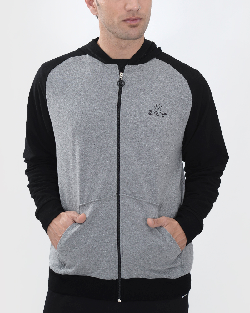 Campera de rústico combinado gris melange y negro