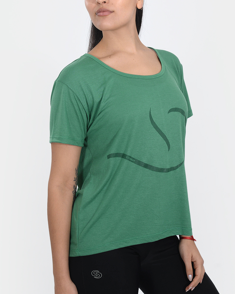 Remera corta y suelta de jersey verde seco